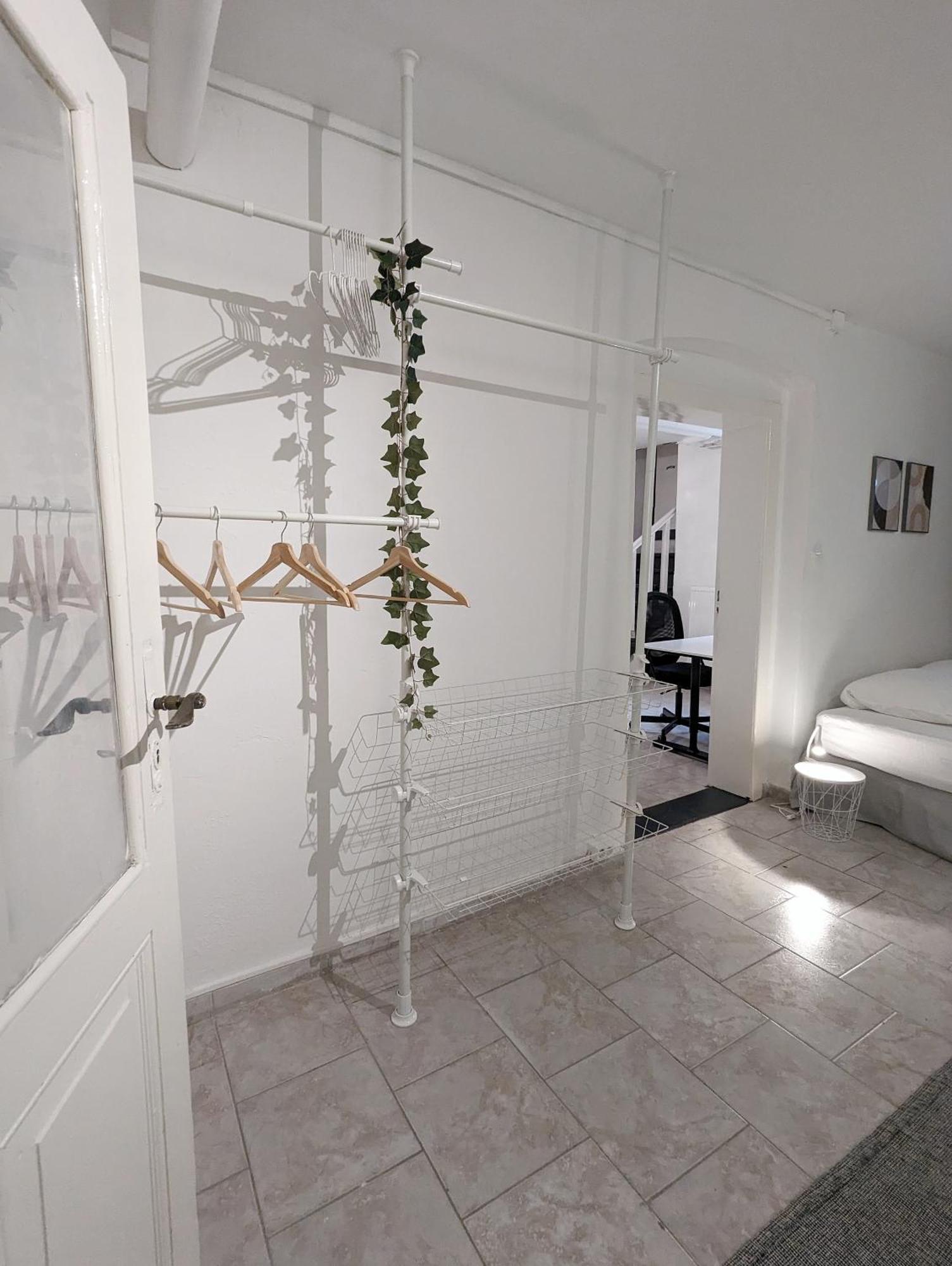 Tiergarten: Central, Spacious, Beautiful Designed 2-br Near Park * Berlijn